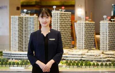 女銷售1年賣106套房,年入100萬(wàn)!網(wǎng)友:賣100多套還是買不起一套